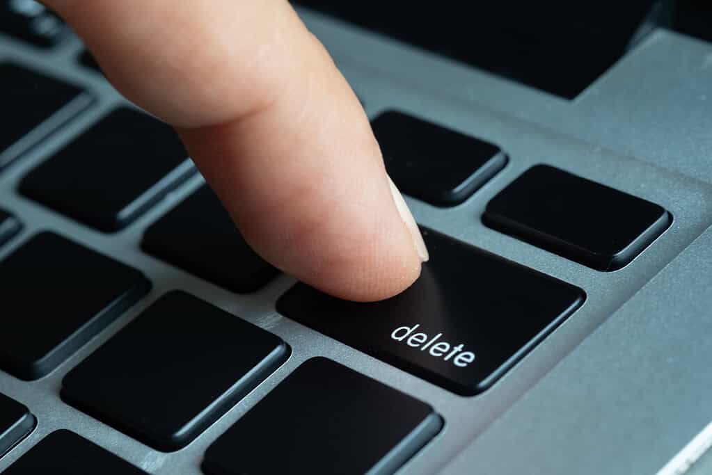 deleting files